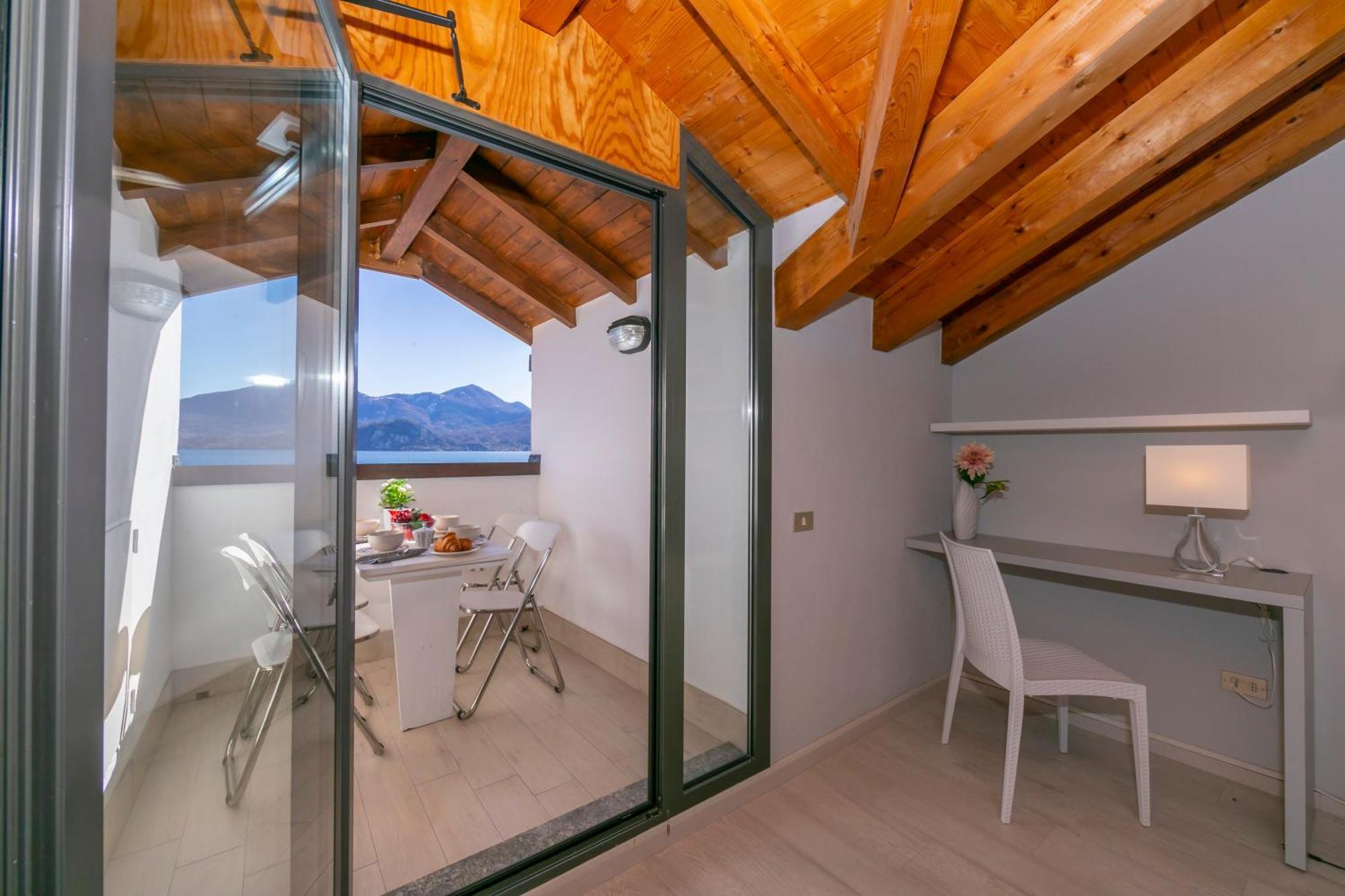 Blu Lake Apartment On Ghiffa Beach - Happy Rentals Εξωτερικό φωτογραφία