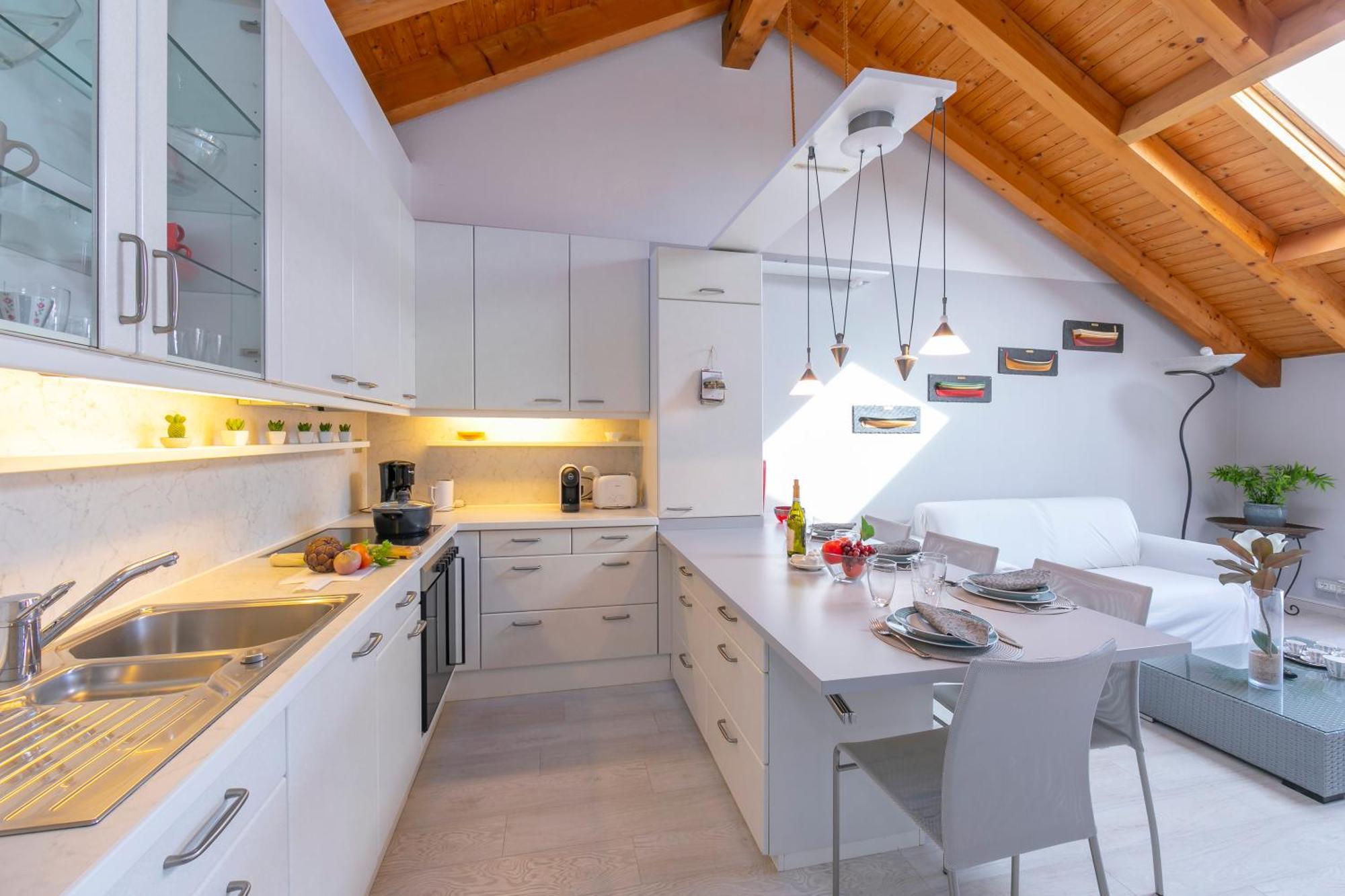 Blu Lake Apartment On Ghiffa Beach - Happy Rentals Εξωτερικό φωτογραφία